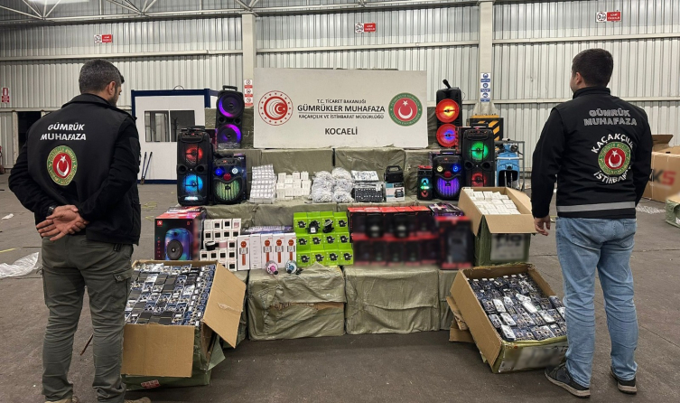 Ticaret Bakanlığı: 508 milyon lira değerinde kaçak eşya ve araç ele geçirildi